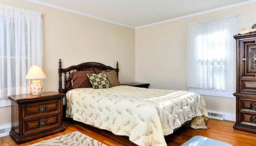 Gorgeous Waterfront Cottage with Luxurious Hot Tub for a Weekend Getaway near Cape Cod, Massachusetts - Foto 4