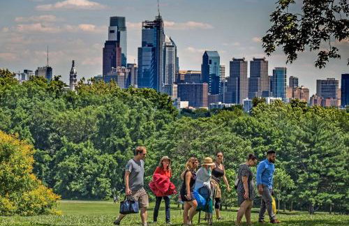 Big 3BR Near Art Museum- Family Game Room Patio - Foto 83