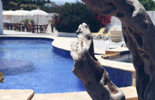 RunWild Hen Party Pool Fun for 12 - Photo 2