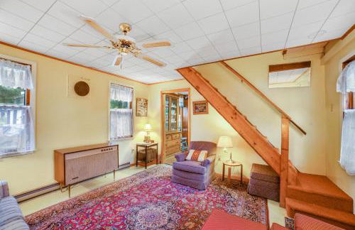 Hudson Riverside Cottage - Photo 1