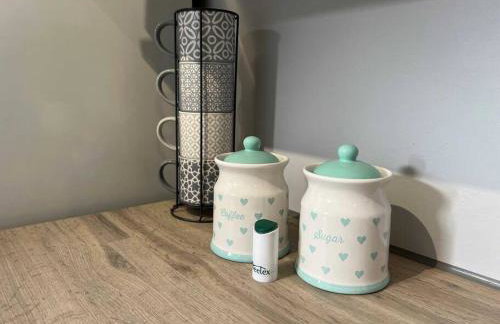 Spacious 2-Bedroom House In Stockton Heath With Free WiFi By Amazing Spaces Relocations Ltd - Foto 14