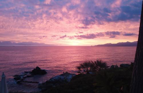 Alle due Torri, villa sulla roccia a picco sul mare - Foto 8