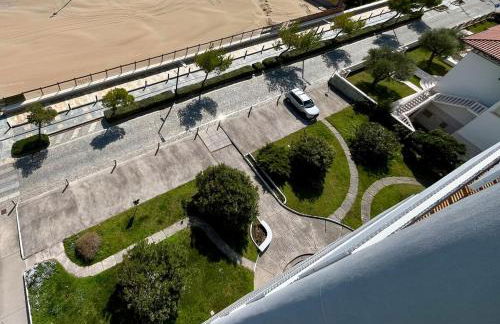 Vista mare a 10m dalla spiaggia, 8 piano e parcheggio privato - Foto 25