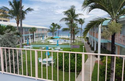 Sunrise Ocean Suites - Photo 14