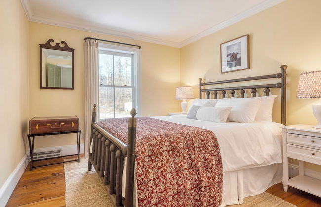 River House by Avantstay Historic & Secluded Estate on the Hudson River w/ Pool Sleeps 24! - Foto 37