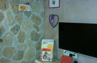 Casetta next to the Creek Dino Buzzati - Photo 13