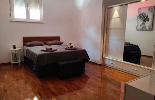 Spacious apartment near city center and the beach - Photo 25