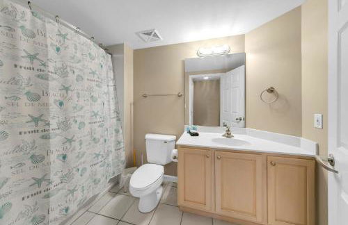 Beautiful Spacious Penthouse 2 Story Beach Front Condo Sleeps 12! - Foto 46