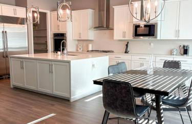 Spacious 5 BDRM 4 BTH with Pool & Spa - Foto 14