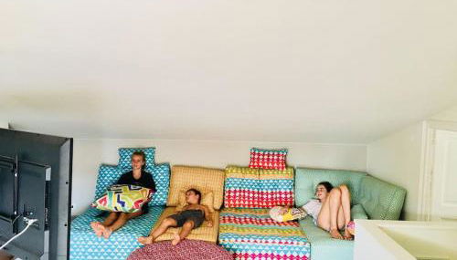 2 Story, 5 Bedroom, 3 Bath Flat, Steps from the Beach & Cliff Walk - Foto 5