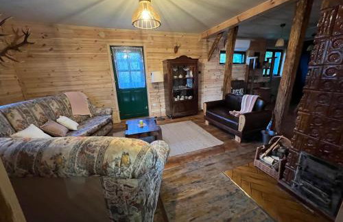 Drewniana chata nad stawem - Foto 36