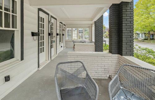 3BR City Chic Modern Apt - Central Location - Foto 20