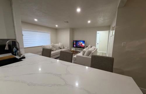 The Hayward Hearth, Serene 3BR Home, Cul-de-sac, Yard - Foto 35