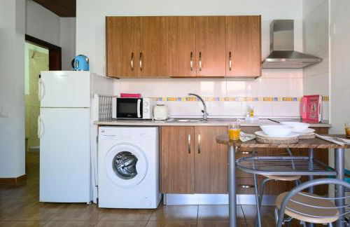 Coquete Apartment,Near Airport,Balcony,Cozy - Photo 14