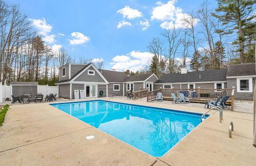 Kennebunk/Kennebunkport Beach House w/Pool! - Photo 5