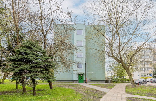 Black & Wooden Apartment by Renters - Foto 23