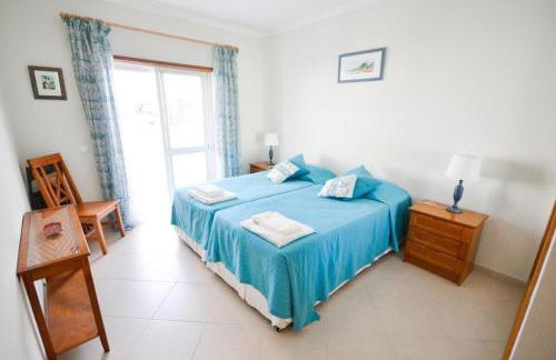 Pool View 2 bedroom 1st floor apartment, Oasis Parque near Alvor AT14 - Foto 17
