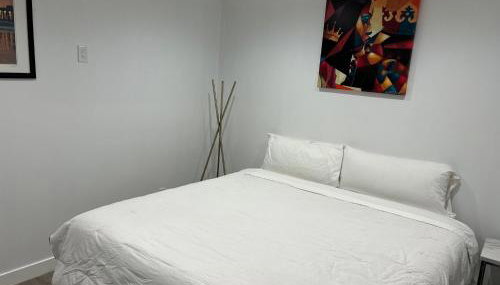 Brand new private one bed one bath home with private parking for 2 - Foto 2