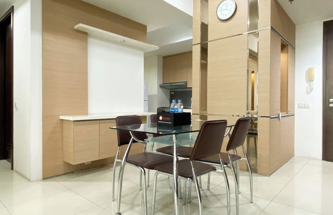 Modern Look And Comfort 2Br Kemang Village Apartment - Photo 29