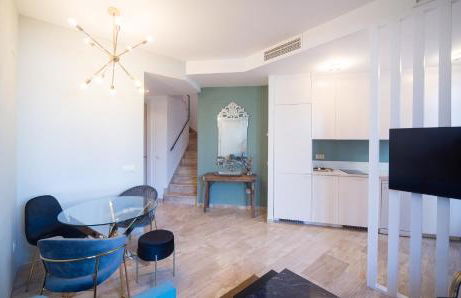 EXCLUSIVE TRIPLEX WITH PRIVATE TERRACE - Photo 15