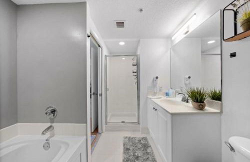 Waterfront Luxury 2-Bedroom Condo Sunny Isles Beach - Foto 34