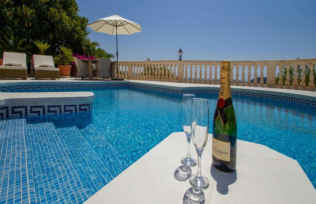 Lavish Villa With Saltwater Pool - Foto 20