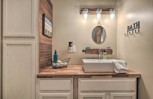 Sparta Lake Home with Deck and Boating Access! - Foto 14