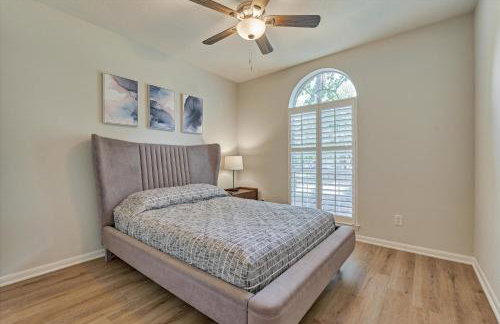 Woodlands Grand 3BR Cozy House - Photo 12