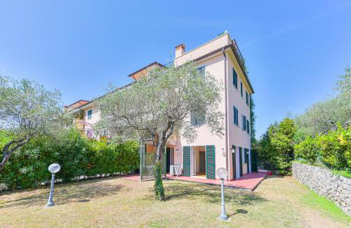 GuestHost - Piana di Solaro Modern Flat & Swimming Pool - Photo 5