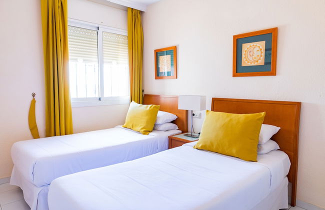 Ramada Hotel & Suites by Wyndham Costa del Sol - Photo 27