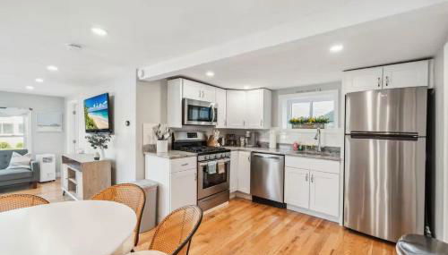 Beachfront Parking Salisbury Beach Retreat - Foto 4