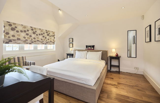 The Clapham Crib - Spacious 4bdr House With Patio - Foto 4