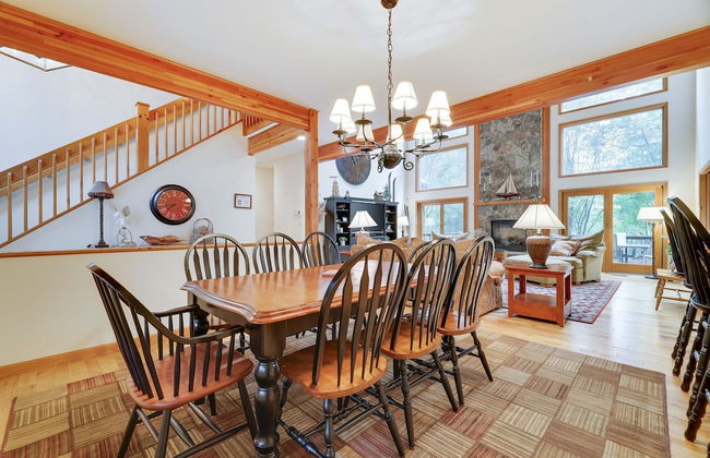 Elk Hollow by Avantstay Lakefront Chalet w Game Room Fire Pit - Photo 18