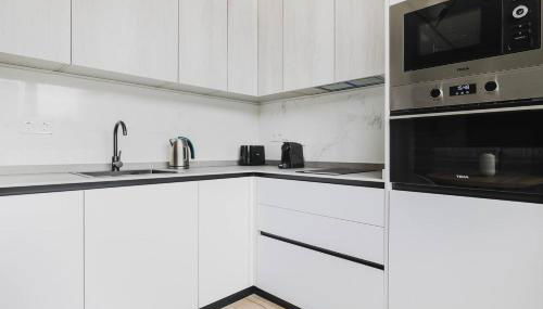 Apartamento 6 - Luminoso en Castellana - 4 Torres - Photo 2