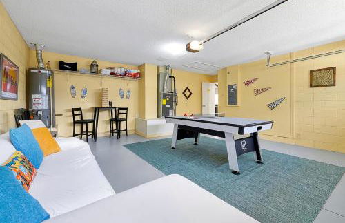 5BR Cottage w Pool & Hot Tub Near Disney - Foto 23