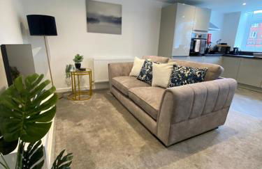 2-Bedroom Contractor Stay - Gated Parking & Fast WiFi - Photo 37