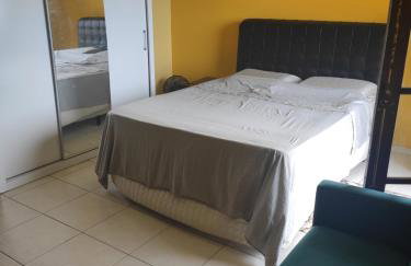 Cabo Frio, Piscina de frente pro Mar, Pé na areia - Foto 27