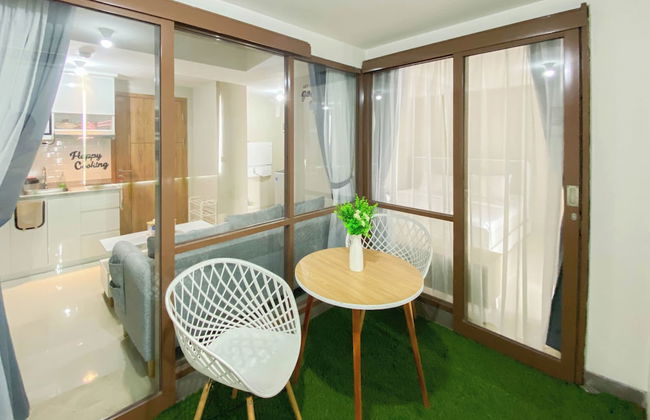 Homey and Nice 1BR at LRT City Jatibening Apartment - Photo 19
