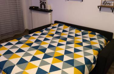 Home2Sea - Piscine, Jardin, studio cabine, 1 canapé lit convertible 2 ADULTES, 1 lit superposé triple 3 ENFANTS ou ADOS - Foto 23