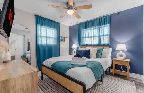 New listing~10 min to beach~Back yard fun~Pool - Foto 18