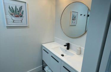 The Vice City Suite - Private stay with Free Parking in the Heart of Miami - Foto 11