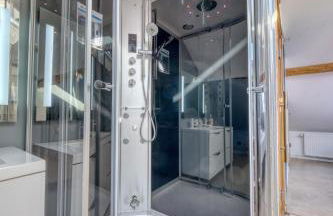 Suite & Spa - Jacuzzi - Sauna - Foto 80