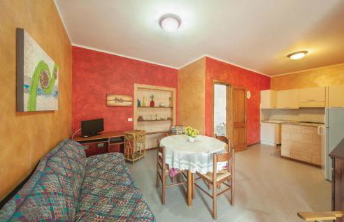 Stunning Apartment In Porto Alabe - Foto 9