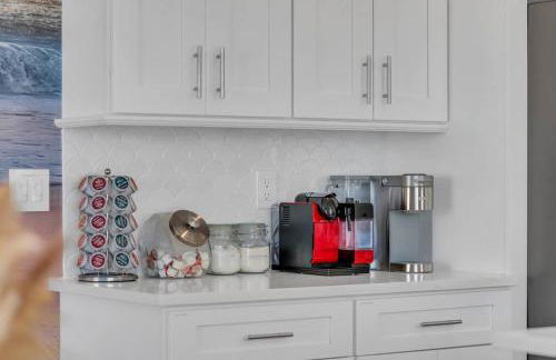 1 Block to Beach, Park 3 cars, Game Room and Balcony - Foto 40