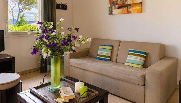 Bright Apartment in Le Brusc - Foto 4, Sala de estar