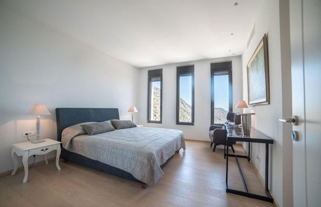 Sea View 6 Bedroom Villa With a Heated Pool - Foto 12