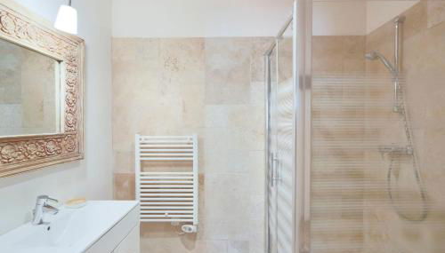 Apartement with pool for rent in Bonnieux L'Adjudant - Foto 5