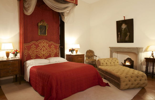 Castello Lorenzo Heart of Tuscany Renaissance Villa With Pool - Photo 13