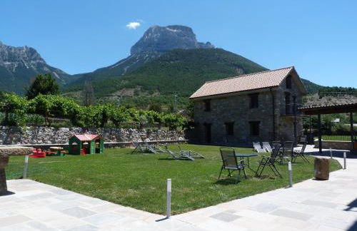 Puerta de Ordesa Garden - Photo 1