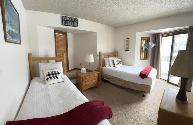 Silverado II Resort & Event Center - Photo 9